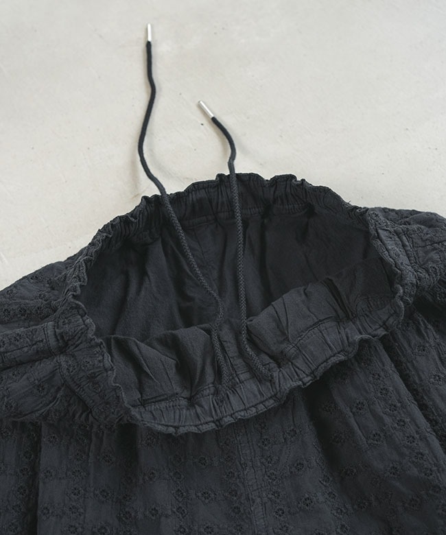 SALE 30%OFF】◇SOLAMONAT LARME(ソラモナラーム) 刺繍レースパンツ