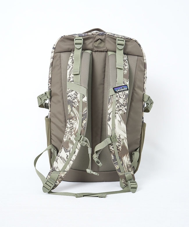 国内正規販売店】Patagonia(パタゴニア)レフュジオ・デイパック 30L/鞄