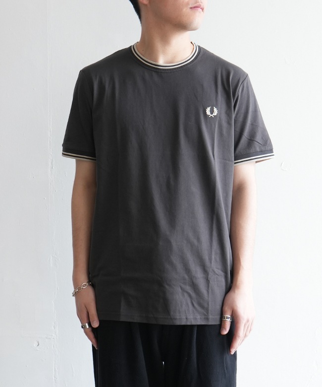 FRED PERRY Tシャツ M1588 TWIN TIPPED T-SHIRT FRED PERRY/Twin Tipped T-Shirt / M1588 【限定展開】｜Daytona