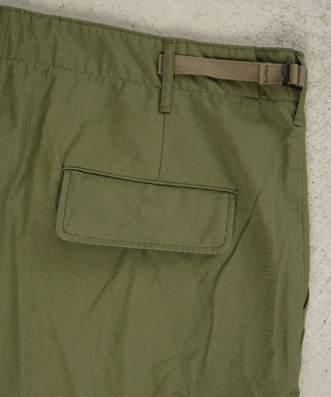 イタリア軍 モンキーパンツ カーキ カーゴパンツ トラウザー　ファティーグパンツ イタリア軍 モンキーパンツ カーキ カーゴパンツ トラウザー