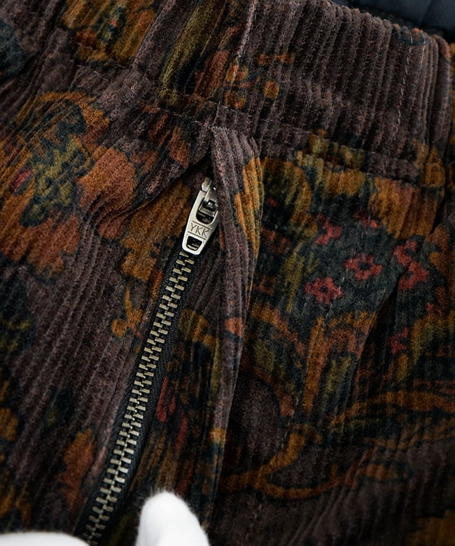 BRU NA BOINNE ハーフパンツ BRU NA BOINNE(ブルーナボイン)のショートパンツのネイビーの