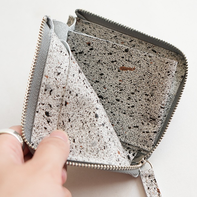 SALE 50%OFF】CRONY.(クルニー) Half Zip Wallet Small -Mikage