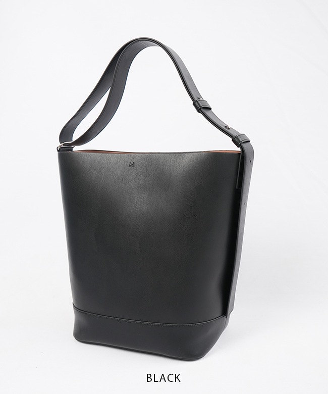 ＆MyuQアンドミュークレディース ショルダーバッグ ネイビー 美品 
