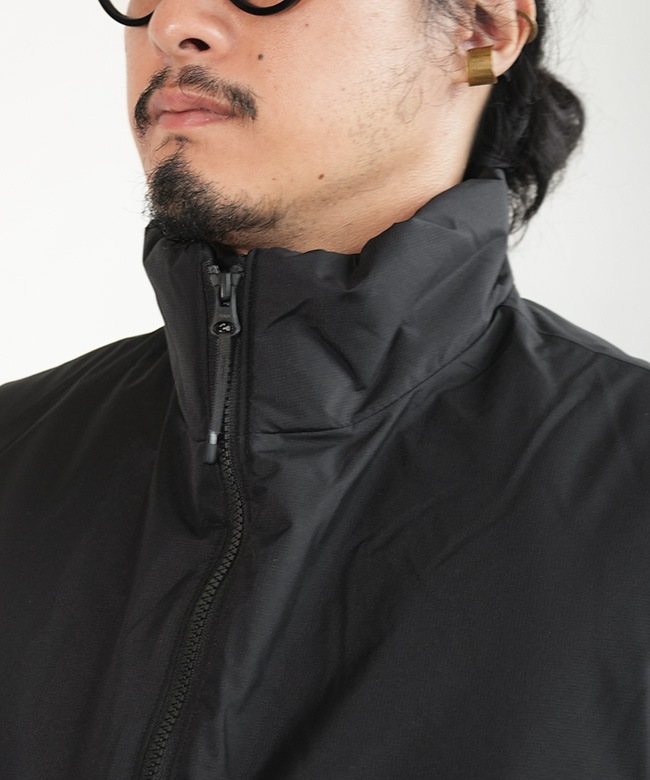 GL25332]Goldwin(ゴールドウィン) WINDSTOPPER BY GORE-TEX LABS PUFFY