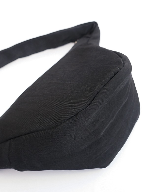 ANNIE PUFFER MINI MOON BAG / CERATO BRIGHT (アニーパファー