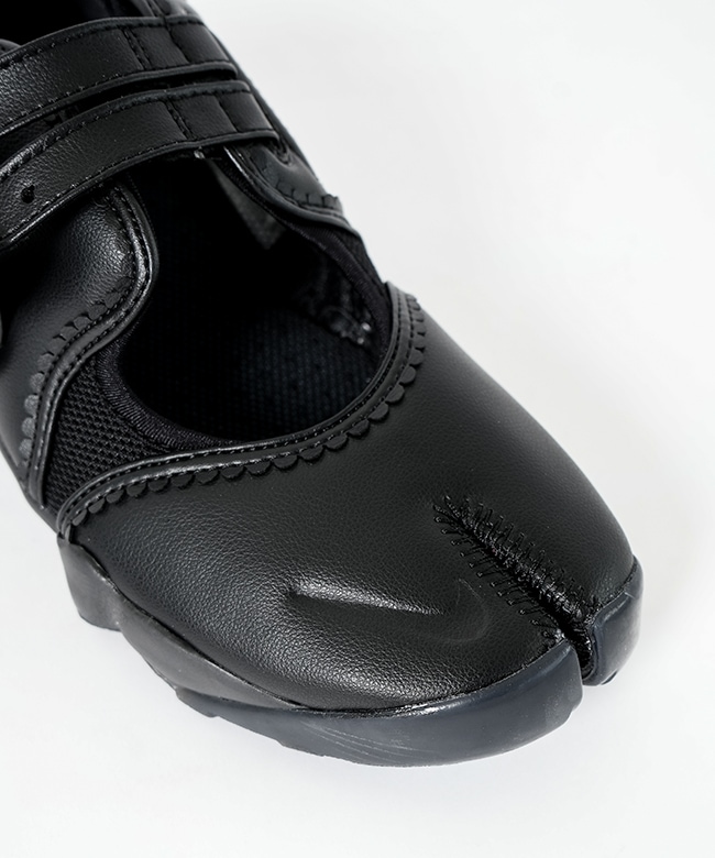 ◇[IB8881]【花アクセサリー付属】NIKE(ナイキ) ナイキ エア リフト