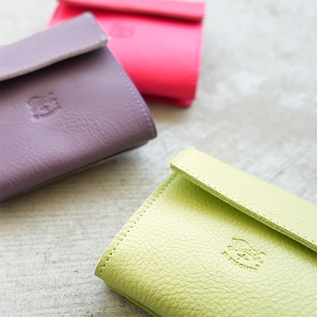 IL BISONTE ダークグリーン 二つ折り財布 IL BISONTE イルビゾンテ 財布 二つ折り ダブルボタン レザー 本