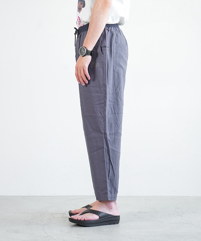 SALE 30%OFF】gym master(ジムマスター) 麻レーヨンテーパードパンツ