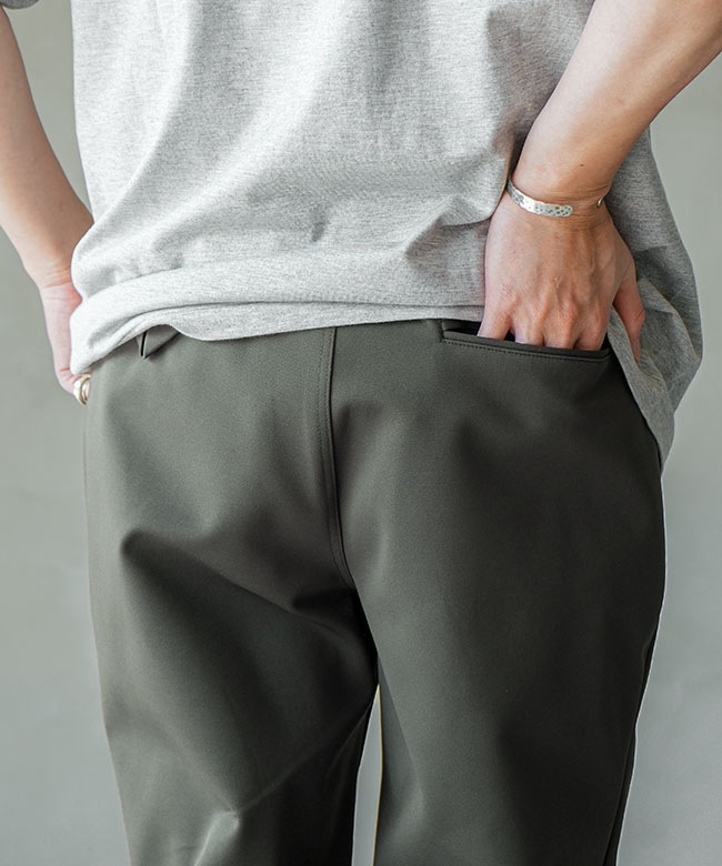 Curly&Co.(カーリー) SOLID DOUBLE-KNIT TAPERED PANTS ソリッド