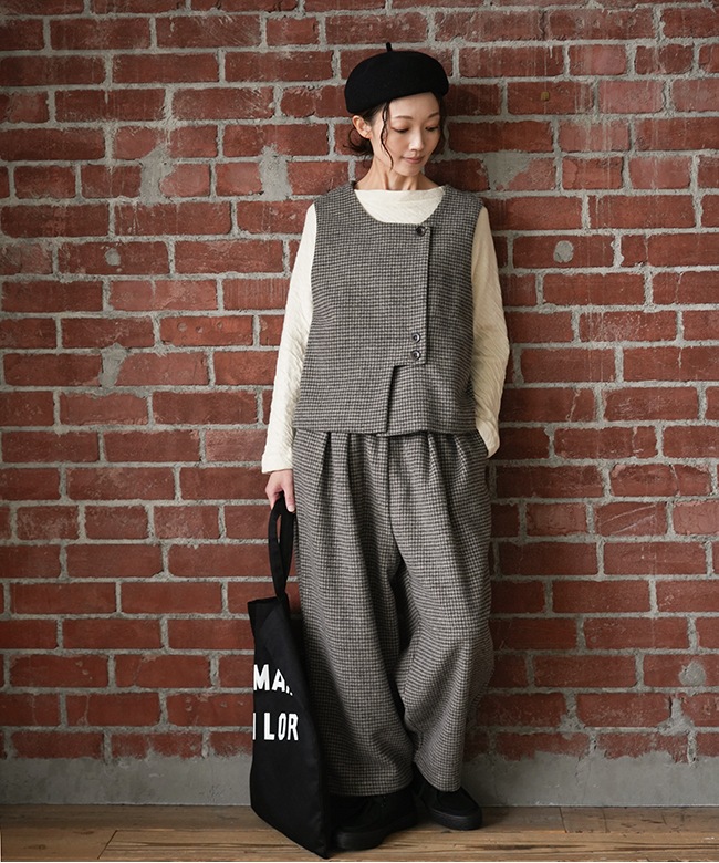 【新品未使用品】tumugu: ツムグ　シアサッカーパンツ　チャコール 新品未使用品】tumugu: ツムグ シアサッカーパンツ チャコール 楽天