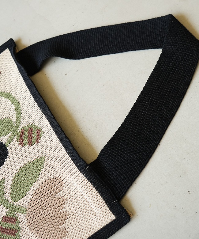 はるかす様♥️フレンチブルドッグ 印鑑スタンド フレンチブルドッグ（ブリンドル）のスマホスタンド【君は放物線を見