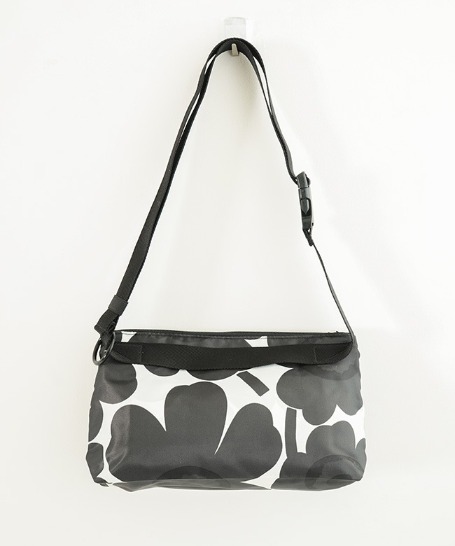国内正規販売店】marimekko(マリメッコ) Neat Crossbody Unikko S 