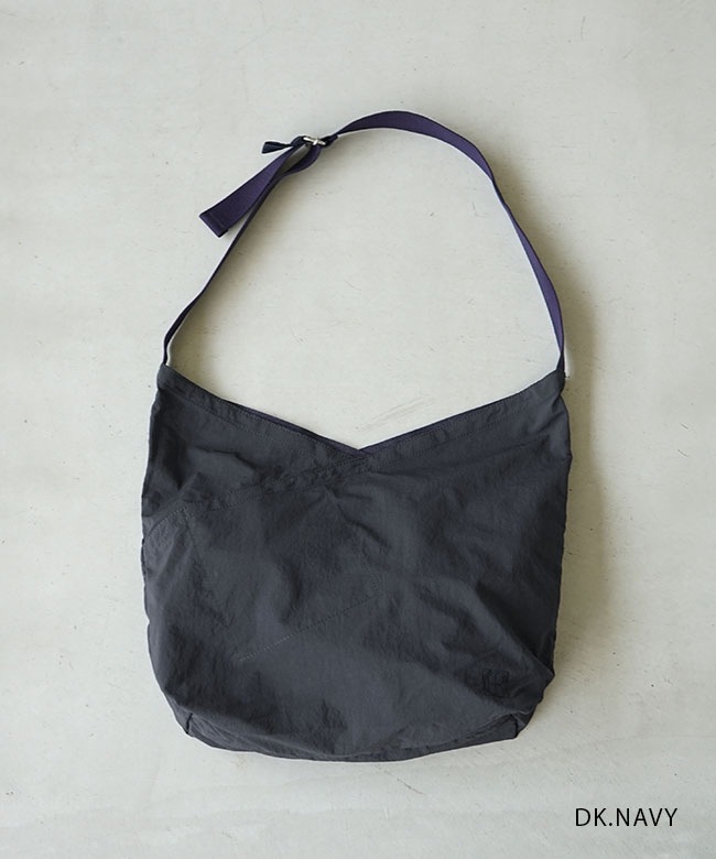 新品未使用！Hobo AZUMA SHOULDER BAG M ブラック AZUMA SHOULDER BAG NYLON CANVAS M | hobo