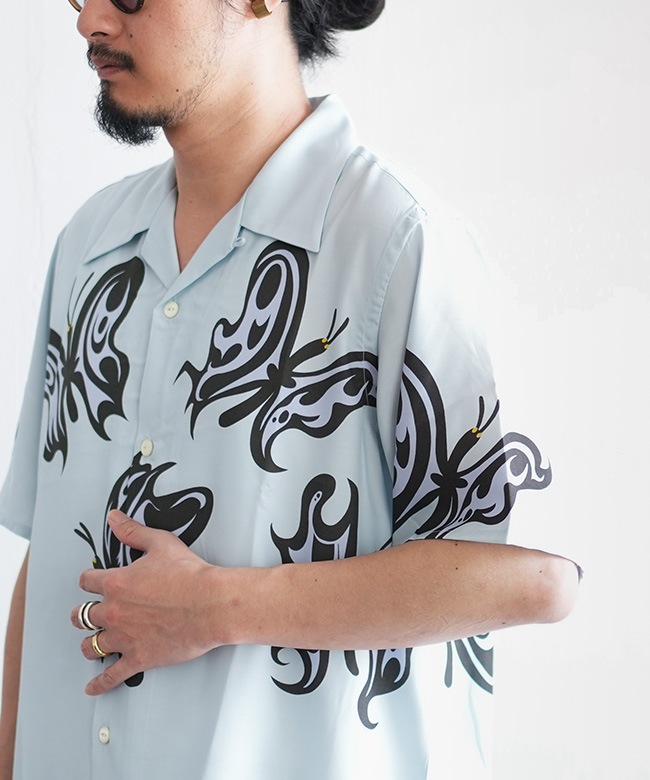 新品 NEEDLES × Kae Tanaka 25SS コラボ 蝶 シャツ P 新品 NEEDLES × Kae Tanaka 25SS 蝶 アロハ シャツ 新品 NEEDLES