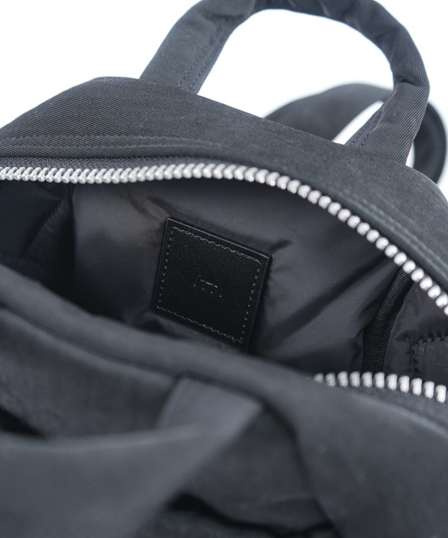 ITTI イッチ★ ANNIE PUFFER MADISON BAG 　新品 ANNIE PUFFER MADISON BAG / CERATO BRIGHT｜中綿入りナイロンバッグ