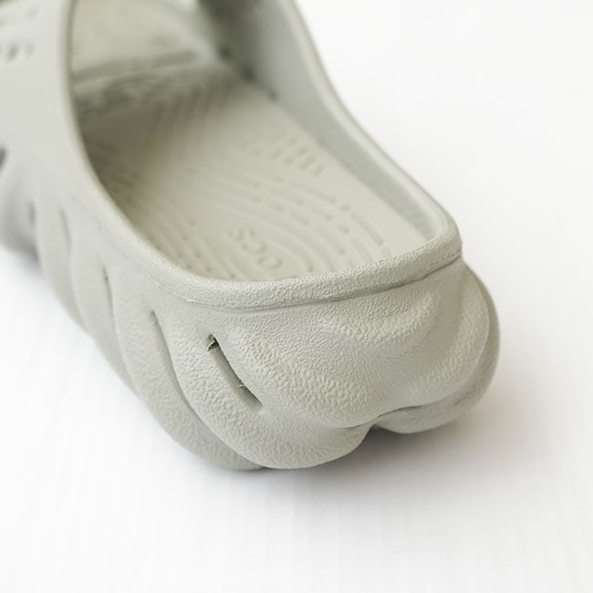 SALE 50%OFF】[208170]crocs(クロックス)ECHO SLIDE エコー スライド