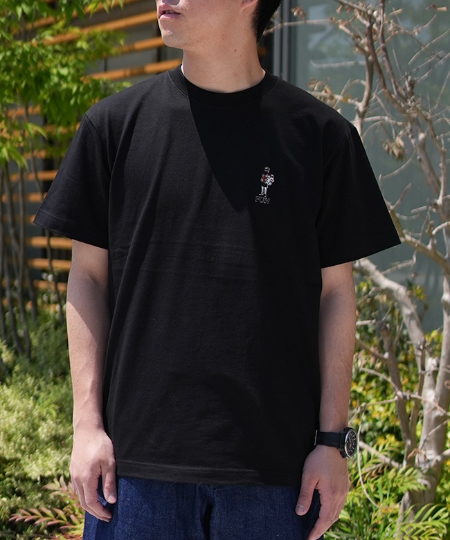 【新品未使用】familiar キャラクター刺繍 Tシャツ 黒M Heritage ワンポイント刺繍Tシャツ (キッズサイズ