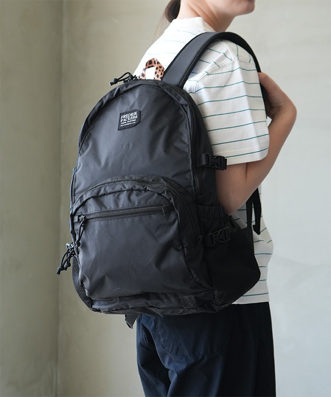 FREDRIK PACKERS(フレドリック パッカーズ) 210D DAY PACK TIPI