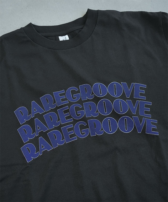 blurhms ROOTSTOCK(ブラームスルーツストック) RAREGROOVE Print Tee
