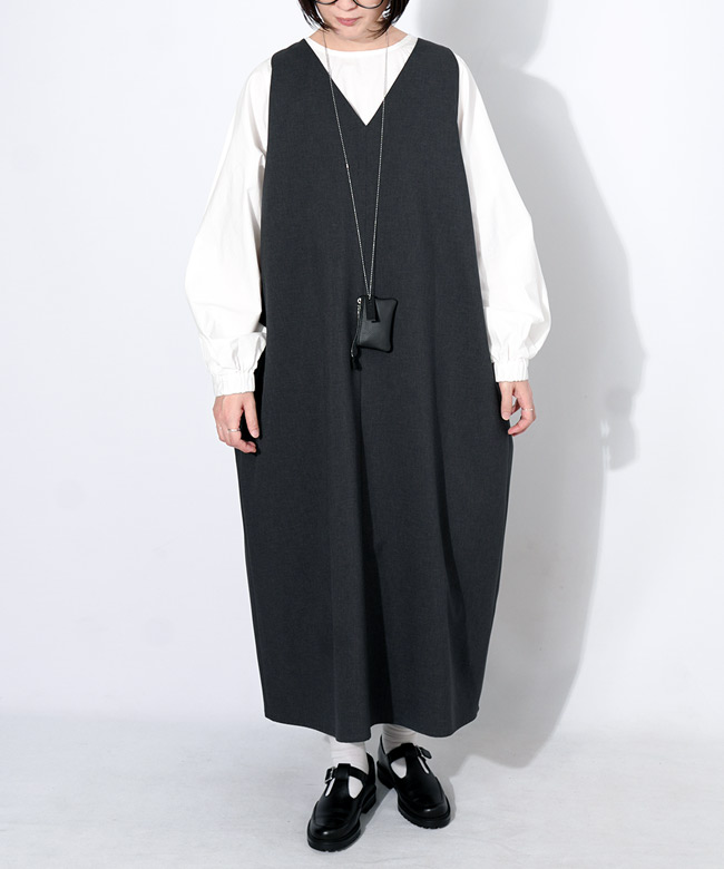 【新品・未使用】ノースリーブ　ブラック オールインワン　コントワー・デ・コトニエ All-in-one Ladies Embossed Sleeveless Romper Jumpsuit