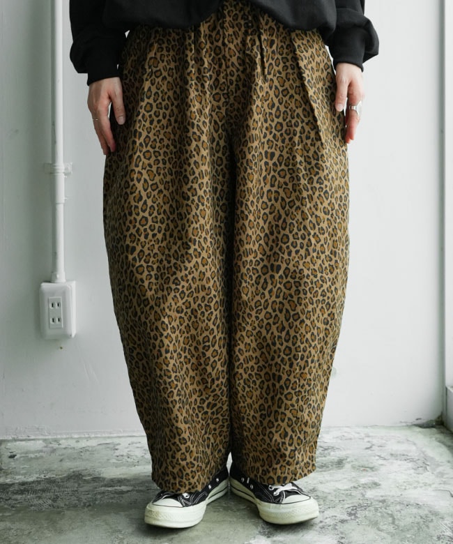 HARVESTY(ハーベスティ)BACK-SATIN CIRCUS PANTS バックサテンプリント