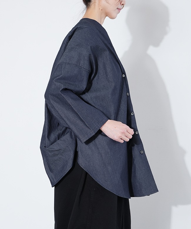 39出品 mizuiro ind(ミズイロインド)Vネックデニムシャツ レディース トップス