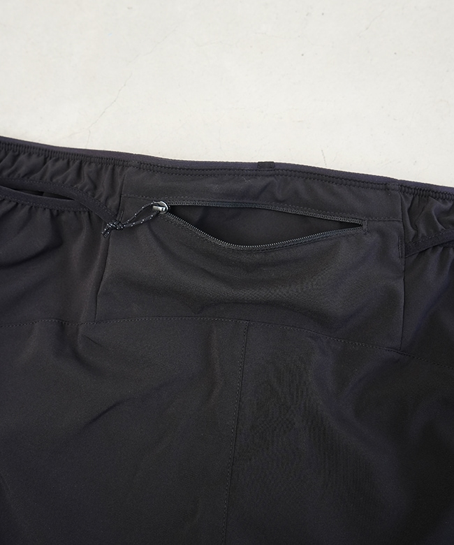 パタゴニア ピニョン パイン パンツ 新品未使用 サイズ4 インク