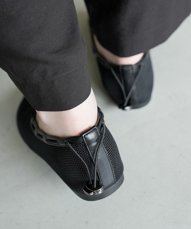 PAES(ペイズ) MESH AIR STRING FLATメッシュエアストリングフラット