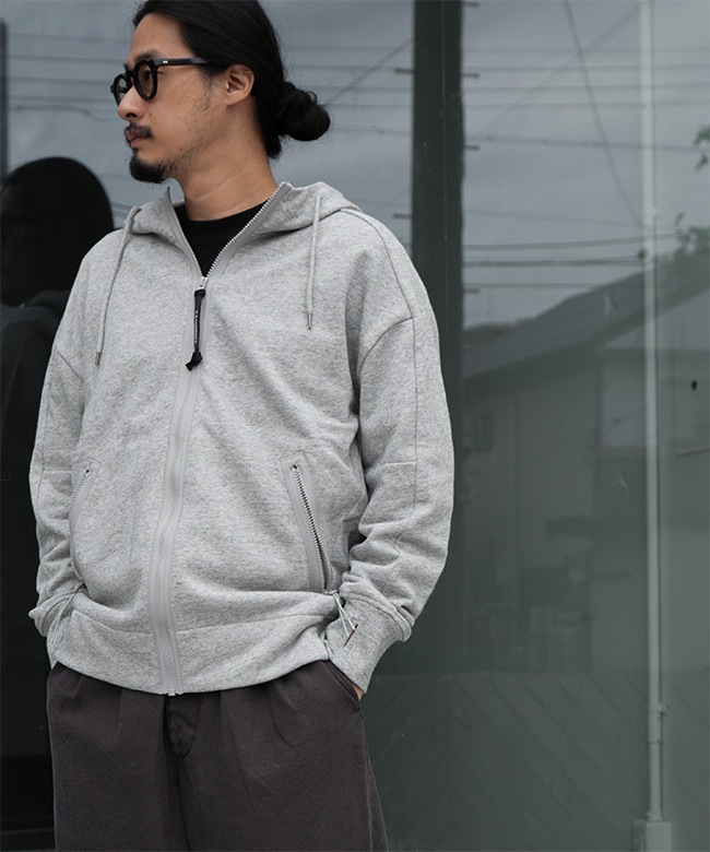 C.P.COMPANY(シー・ピー・カンパニー)SWEATSHIRTS-HOODED OPEN