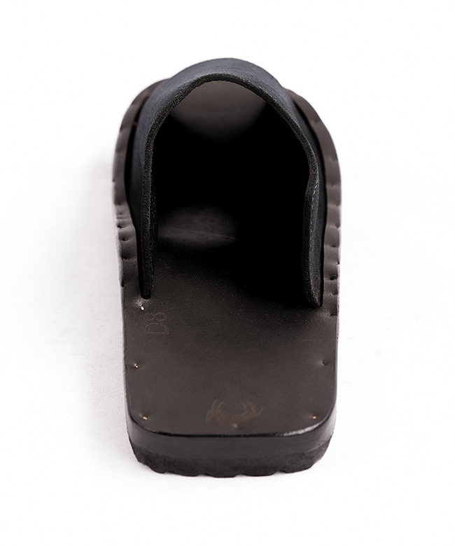 新品 Jutta Neumann サンダル D8 黒 収納袋付き jnd03-01-009-01.jpg