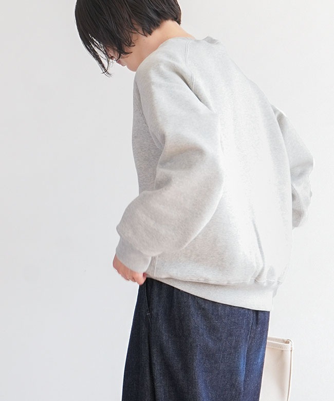 fab グレイビィ CF Woody Prime Boxハイバックレザーソファ | 高級感あるレザーと快適な