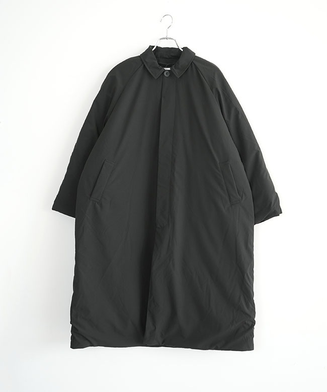 ソラモナポッシェ Vネックライトダウンコート ブラック