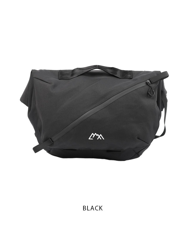 【美品】CMFアウトドアガーメント　メッセンジャーバッグ CMF OUTDOOR GARMENT 「MESSENGER BAG」 メッセンジャーバッグ