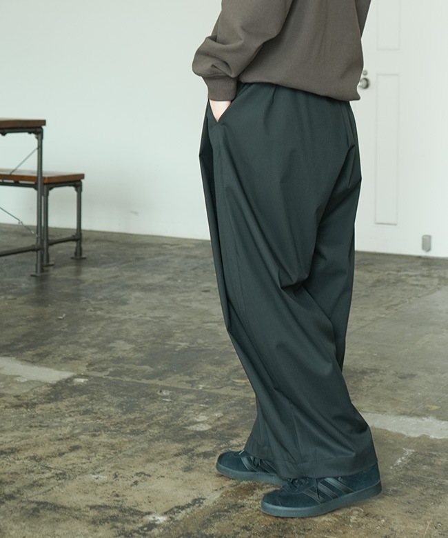 mizuiro ind(ミズイロインド)deep tuck PT ディープタックパンツ
