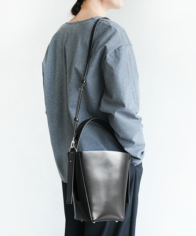 MCB114]&MyuQ(アンドミューク) LIBER バケツ型トートバッグ 2WAY
