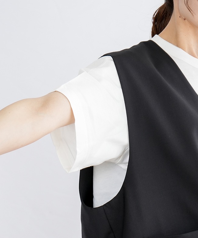 SALE 30%OFF】◇SOLAMONAT LARME(ソラモナラーム) ベスト ノーカラー V