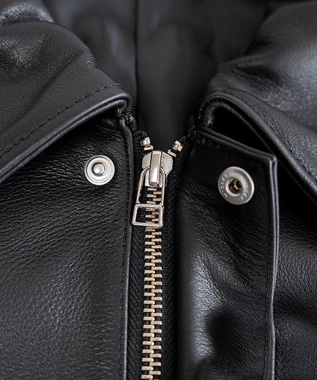 SALE 30%OFF】UNIVERSAL PRODUCTS.(ユニバーサルプロダクツ) Leather