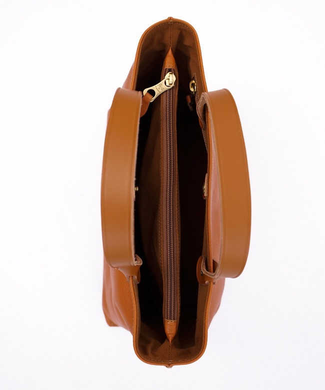 ◇【国内正規販売店】[54324-0-0114] IL BISONTE(イルビゾンテ) レザー