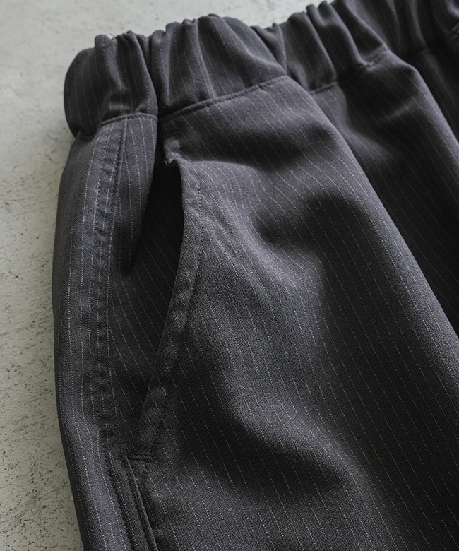HARVESTY(ハーベスティ) TROPICAL STRIPES CROPPED EASY CIRCUS PANTS
