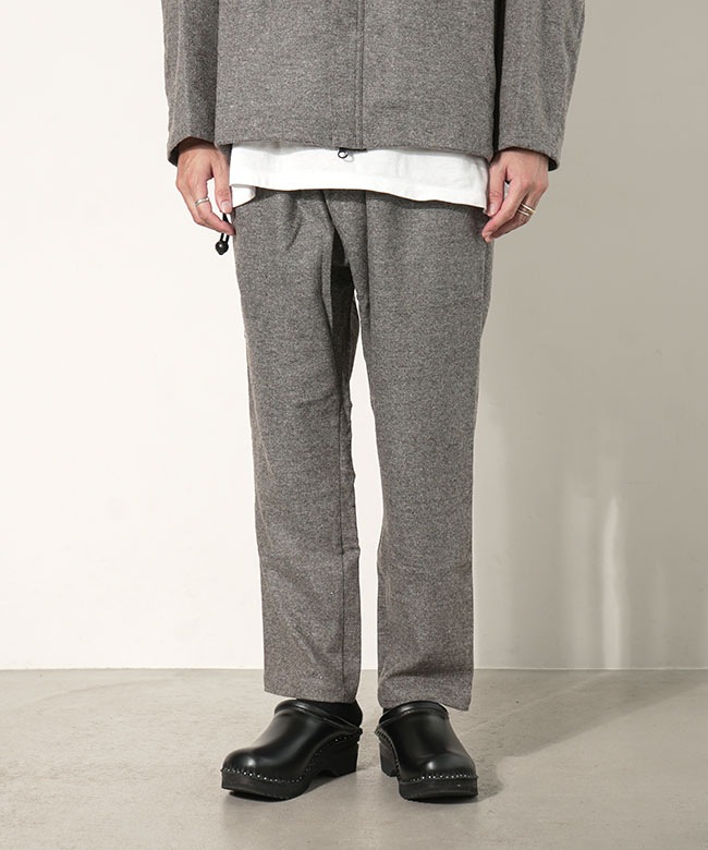 BASISBROEK ブラック イージーパンツ BASISBROEK パンツ バシスブルック / BRAVO ストレッチウール
