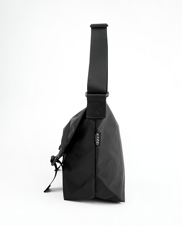 KARRI AMIACALVA(カリ アミアカルヴァ) RECYCLED CORDURA