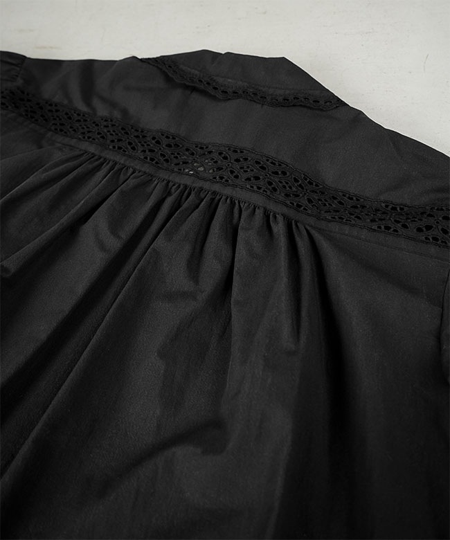 26SMSBL02]THE SHINZONE(ザ シンゾーン) LACE-UP BLOUSE レースアップ