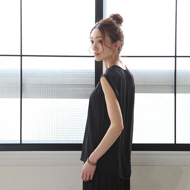 NO CONTROL AIR(ノーコントロールエアー)Polyester wash Satin fabric 