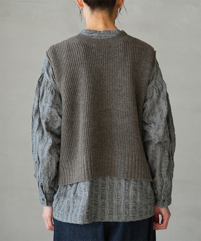 新品タグ付✨かぐれ　2024AW　アルパカルーズベスト　ゆったり　柔らか　グレー 新品タグ付✨かぐれ 2024AW アルパカルーズベスト ゆったり 柔らか