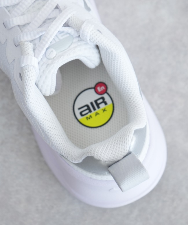 SALE 50%OFF】◇[HF1233]NIKE(ナイキ)AIR MAX NUAXIS エア マックス