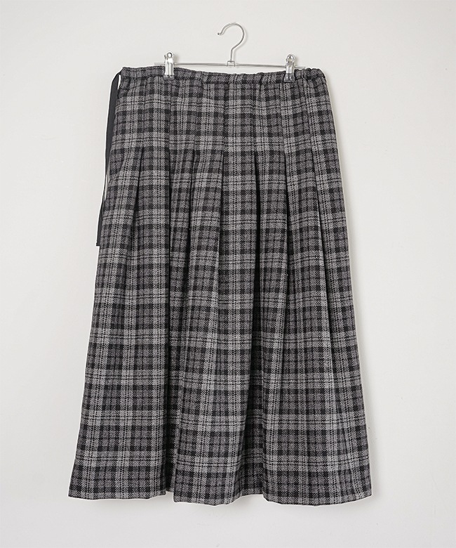 254148]ina(イナ) 別注 ウールチェックスカート ロング丈タックス