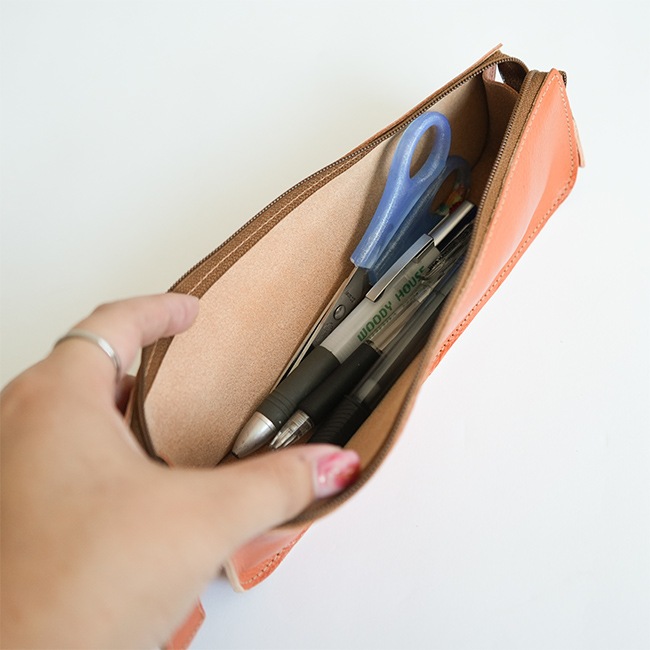 IL BISONTE レザー ペンケース レッド IL BISONTE 国内正規取扱店 イルビゾンテ レザー ペンケース