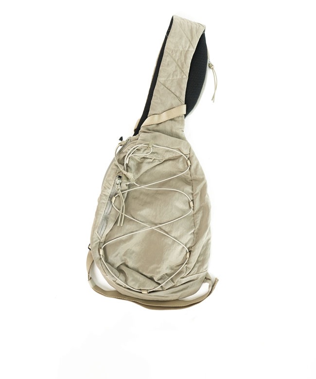 C.P.COMPANY(シー・ピー・カンパニー) Nylon B Lens Crossbody