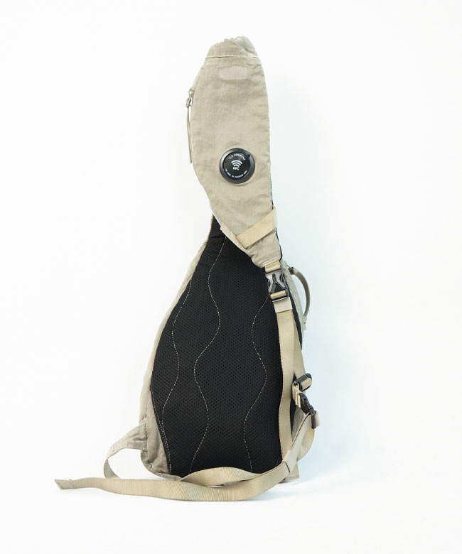 C.P.COMPANY(シー・ピー・カンパニー) Nylon B Lens Crossbody