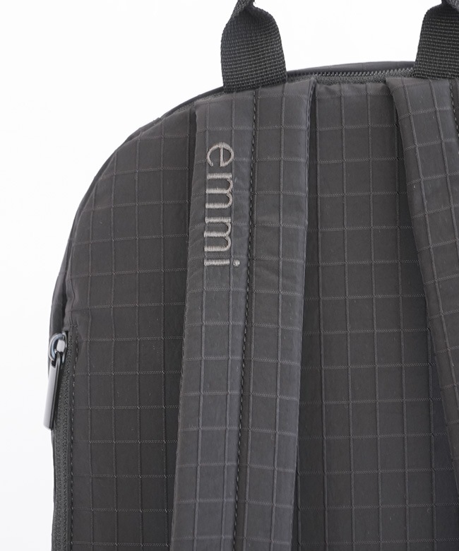 SALE 50%OFF】emmi(エミ) ボックスチェックギャザーボディーバック